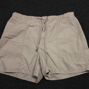 Gloria Vanderbilt Light Weight Cotton Shorts